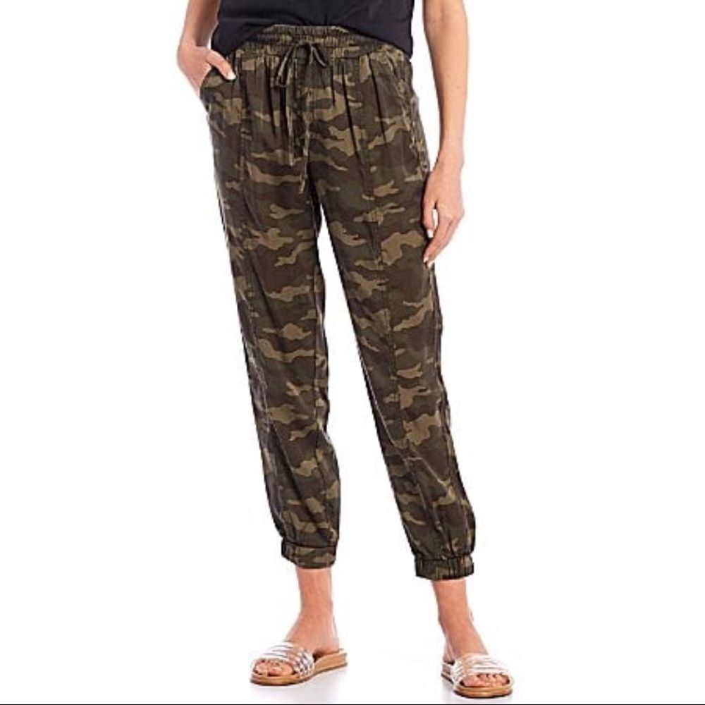 ✨ Jolt high rise Black Lounge Joggers✨
